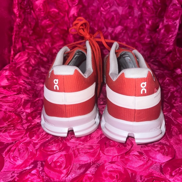 ON Running Women's Cloudflow Running Shoe - Picture 4 of 8